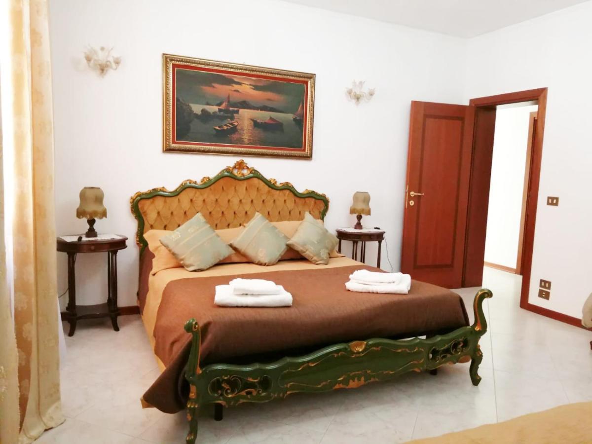 Gondolier' S House Castello Apartment เวนิส ภายนอก รูปภาพ
