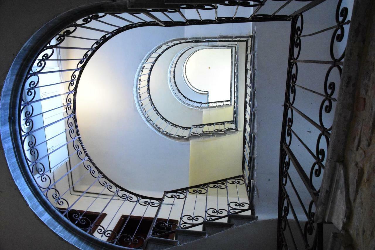 Gondolier' S House Castello Apartment เวนิส ภายนอก รูปภาพ